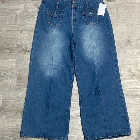 Stylish Blue Denim Jeans - Picture 2 of 4